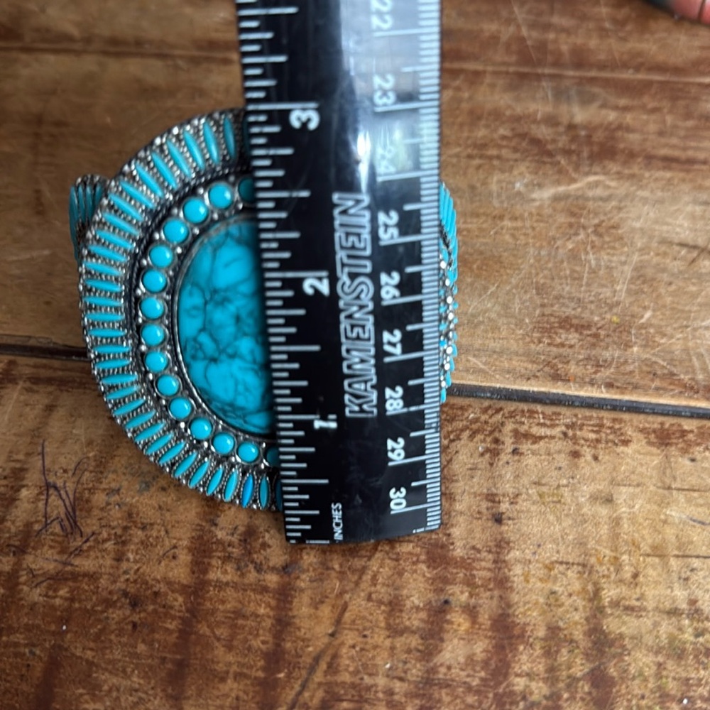 Rare Large Vintage Faux Turquoise Silver Tone Cuff Bracelet - Picture 9 of 12